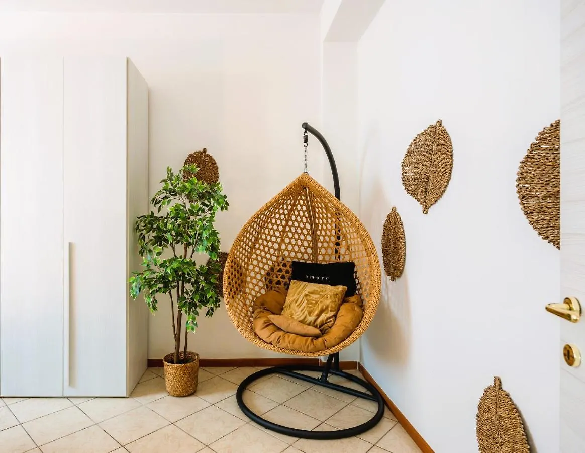 Appartamento Elegant Citylife Apartment- Metro Access - Double Rooms Milano