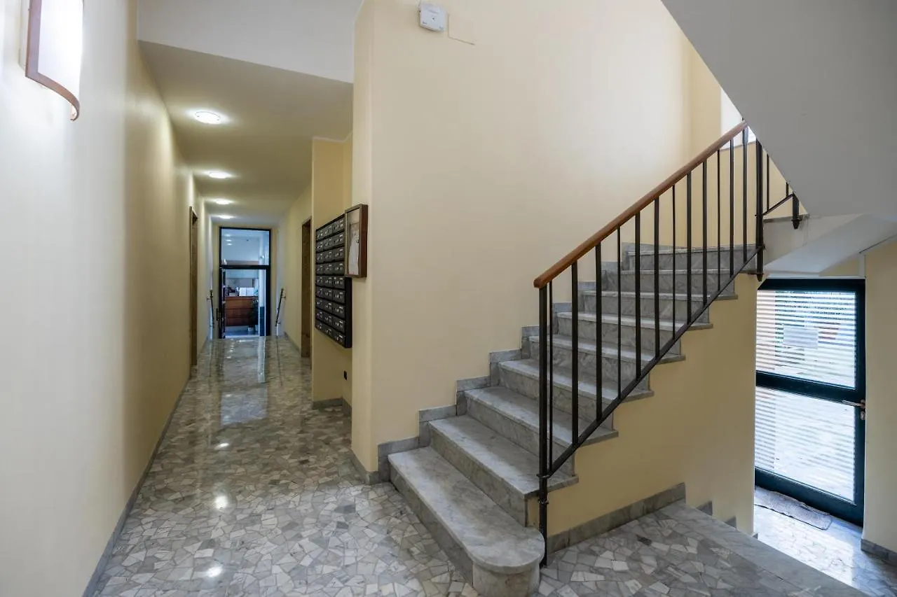 Elegant Citylife Apartment- Metro Access - Double Rooms Milan 0*,