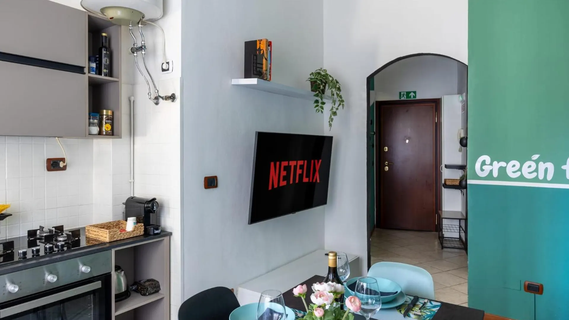 Elegant Citylife Apartment- Metro Access - Double Rooms Milan Apartment